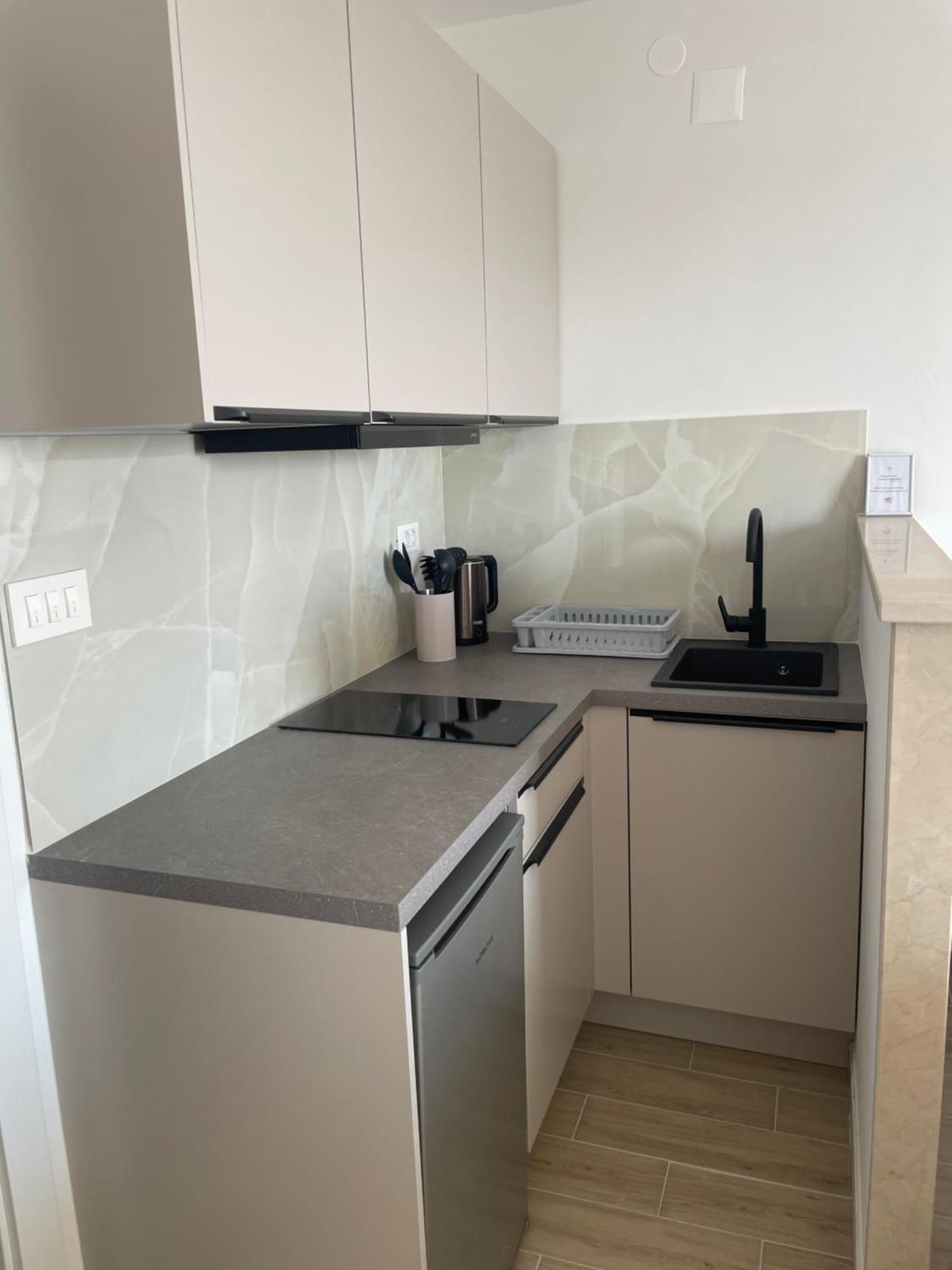 Apartmani Tomas Tučepi Exterior foto