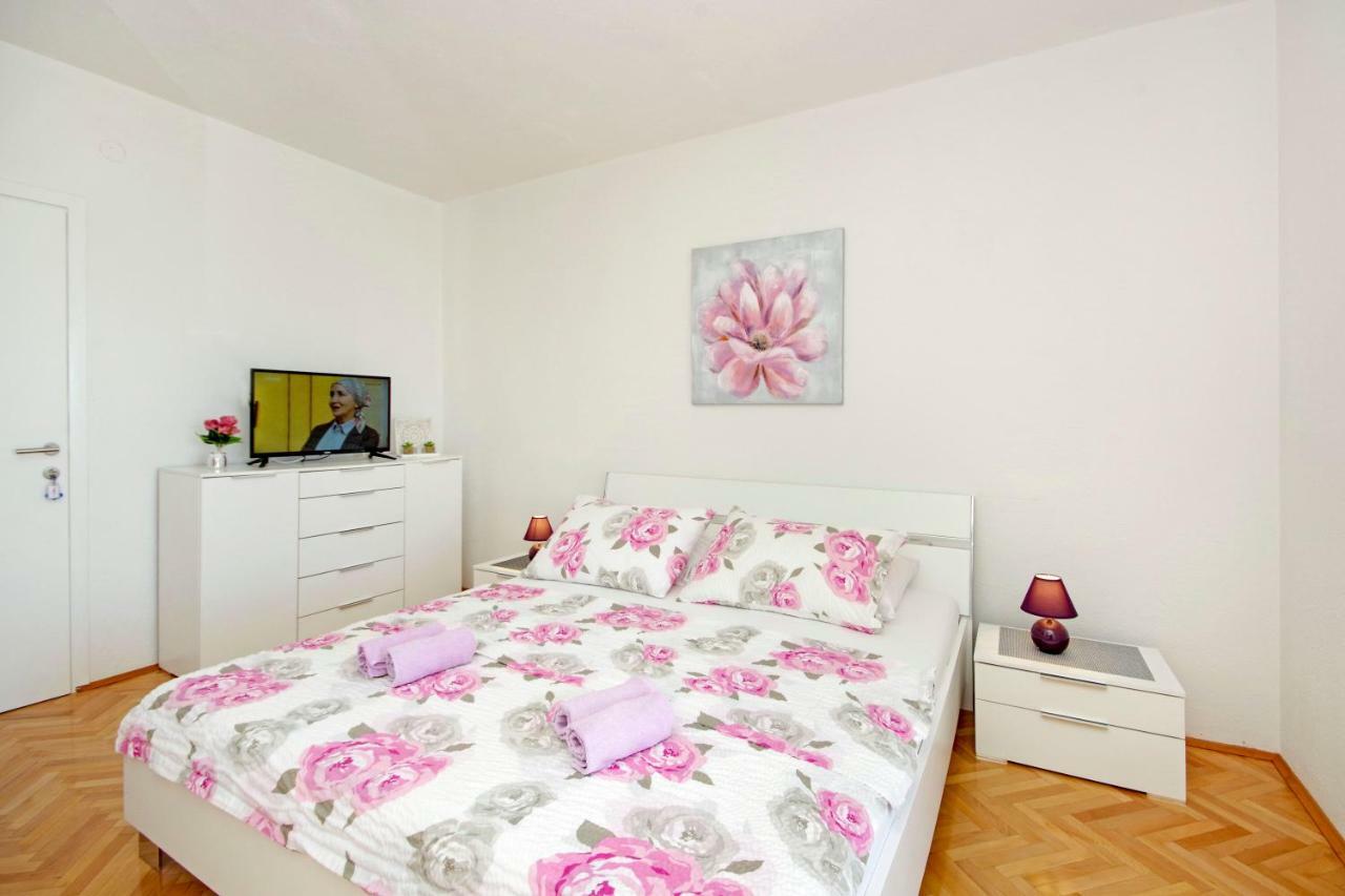 Apartmani Tomas Tučepi Exterior foto